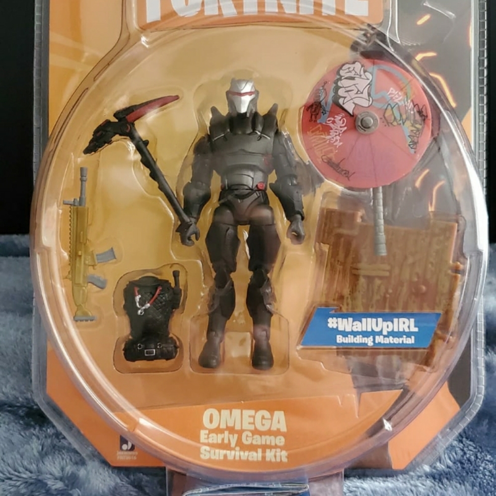 10 Fortnite Action Figures